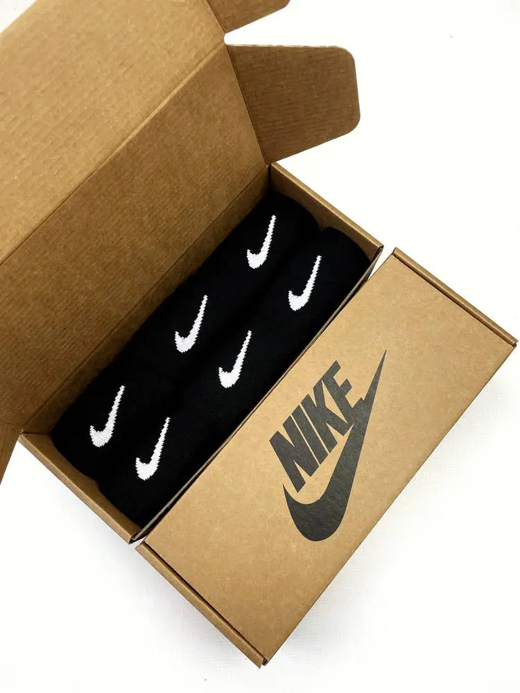 Подарунковий набір в крафт боксі високі чоловічі Шкарпетки Nike / найк - чорні у коробці 6 пар - фото 1